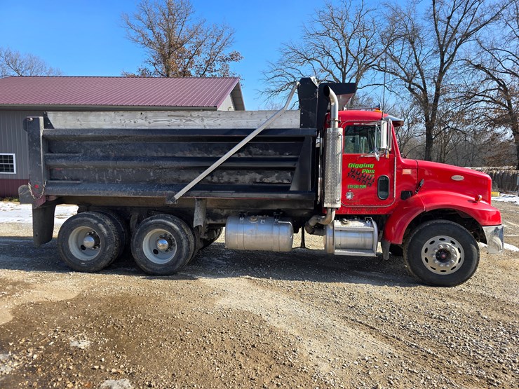1999-peterbilt-330-image-12