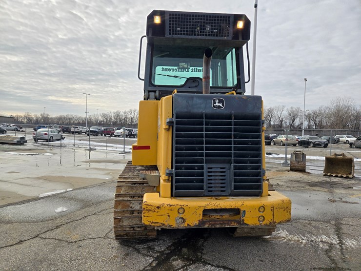 2004-deere-655c-image-13