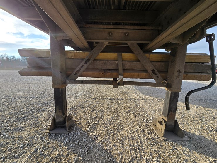 1998-reitnouer-flatbed-image-38