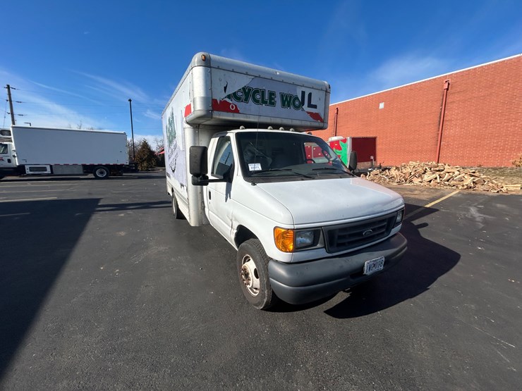 2006-ford-e450-image-31