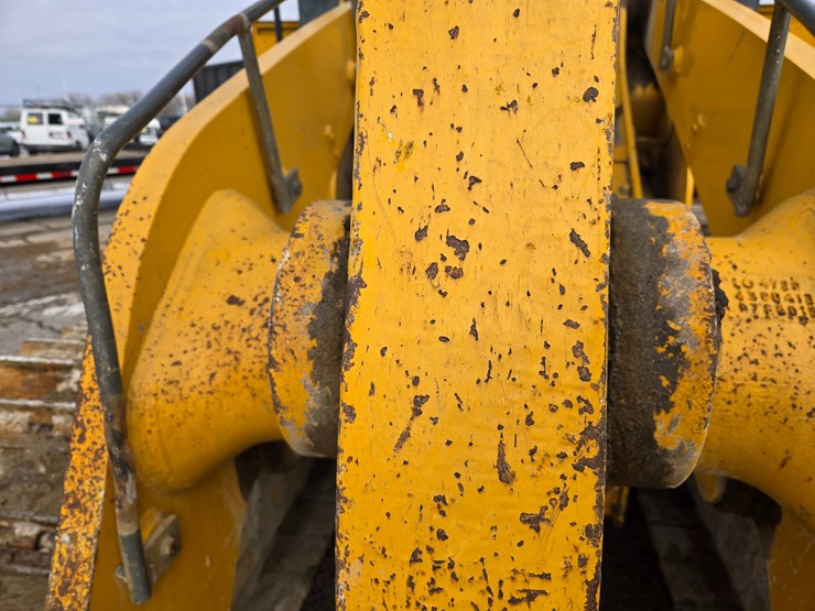 2004-deere-655c-image-108