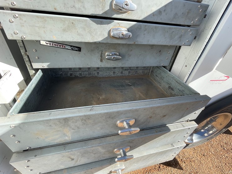 2013-ford-f450-image-21