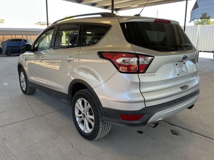 2018-ford-escape-se-image-5