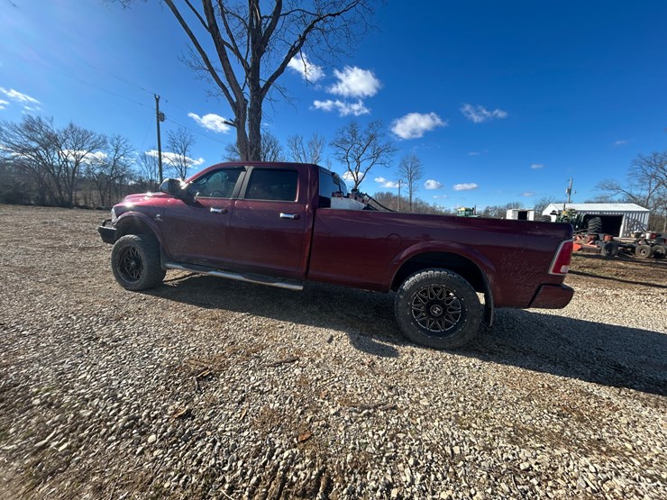 2018-dodge-3500-image-6