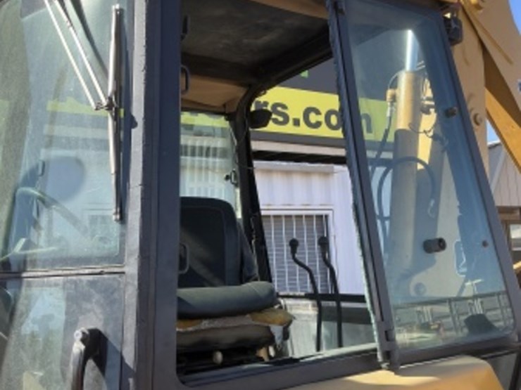 john-deere-310d-image-10