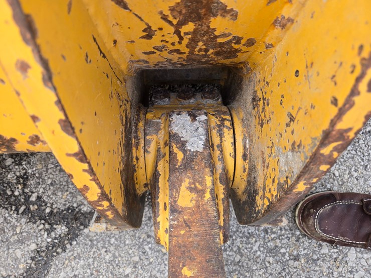 2004-deere-655c-image-94