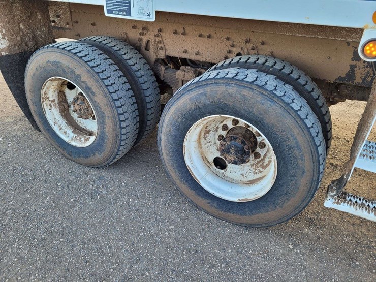 2011-international-workstar-7500-image-5