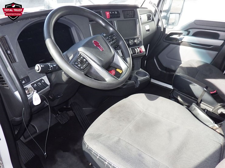 2023-kenworth-t680-image-20