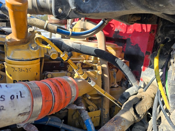 1999-peterbilt-330-image-25