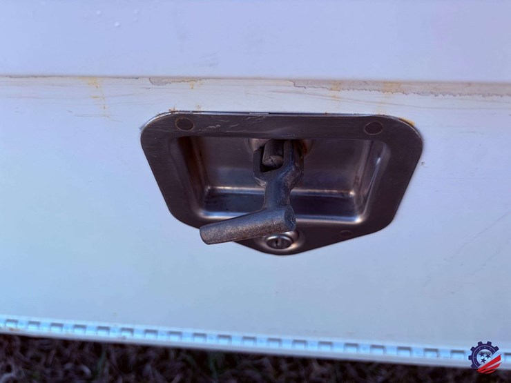 2007-delta-t/a-enclosed-gooseneck-trailer-image-18