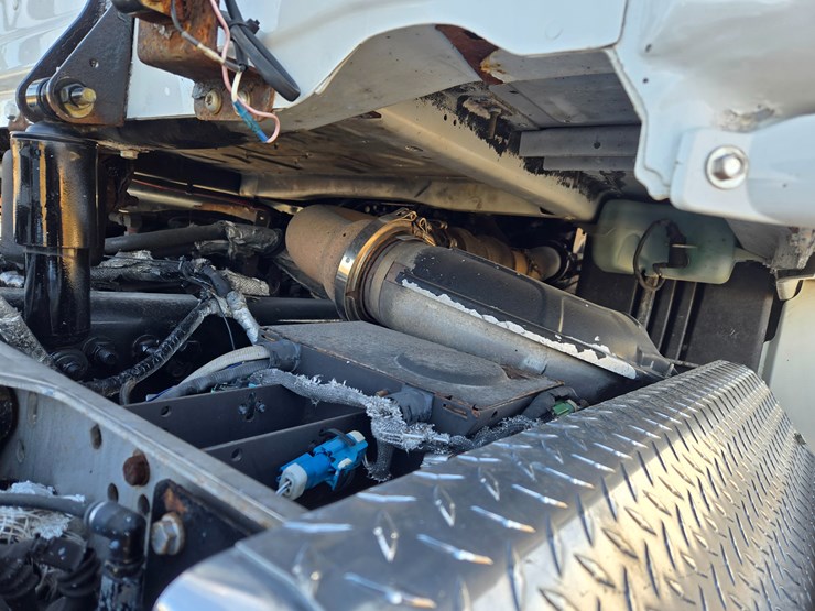 2012-freightliner-cascadia-113-image-91