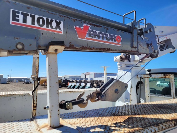 2005-ford-f550-image-9