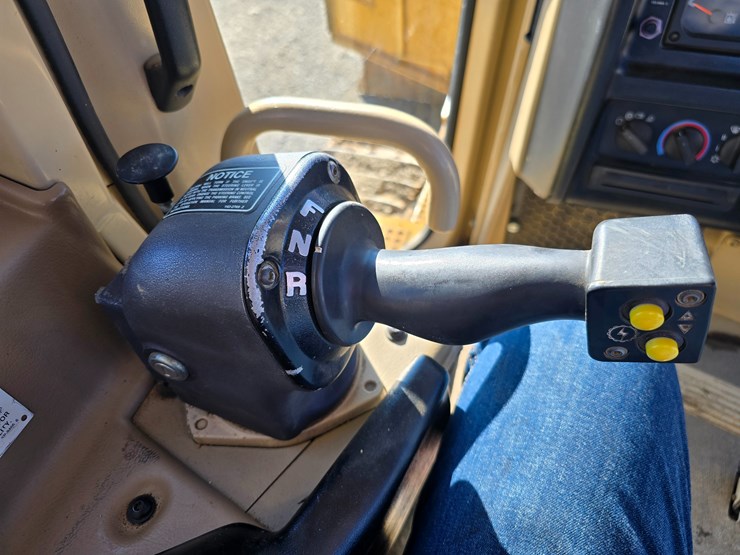 1999-caterpillar-d6r-xl-image-107