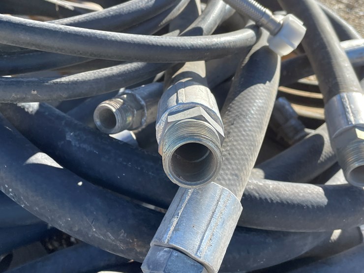 #3122-•-hydraulic-hoses-image-30