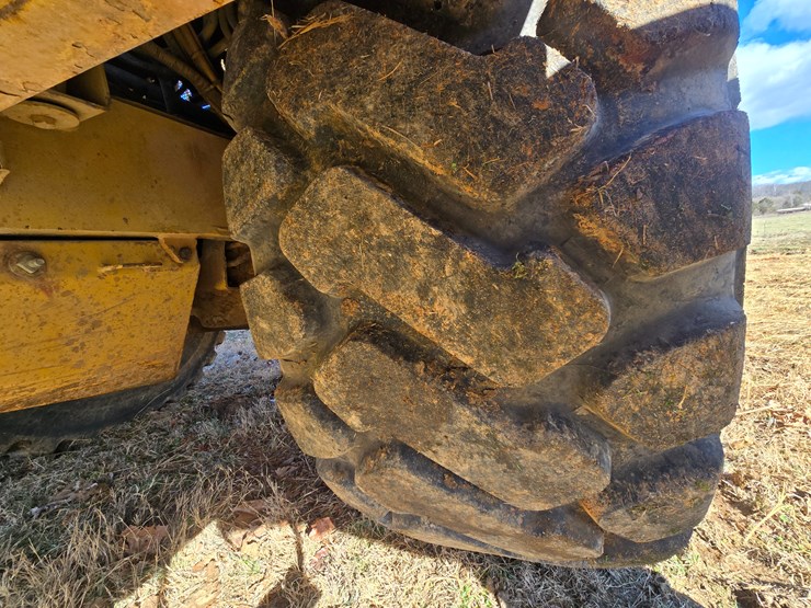 caterpillar-d25c-image-67