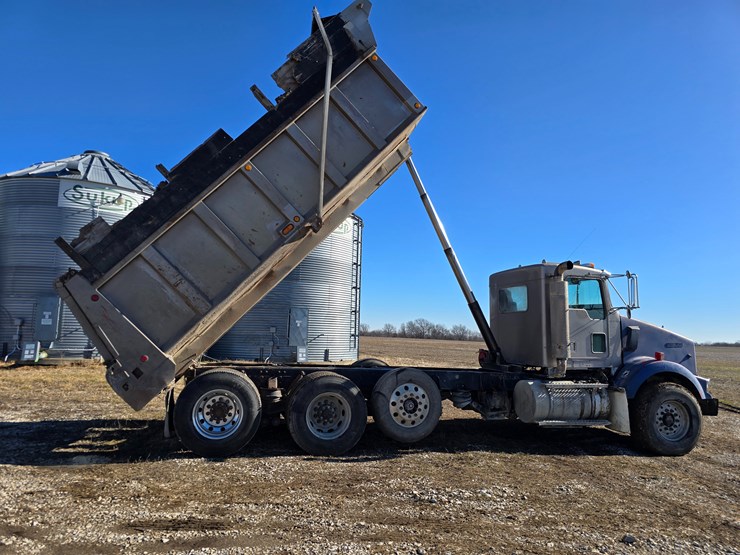 1999-kenworth-t800-image-43