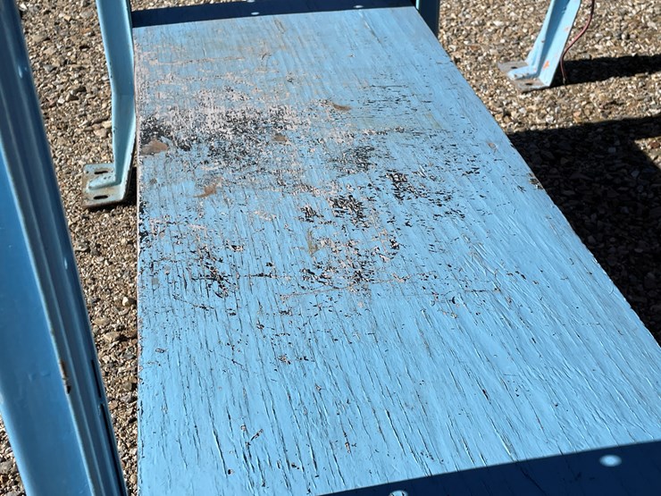 #3138-•-work-tables-image-23