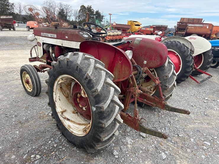 international-240-image-6