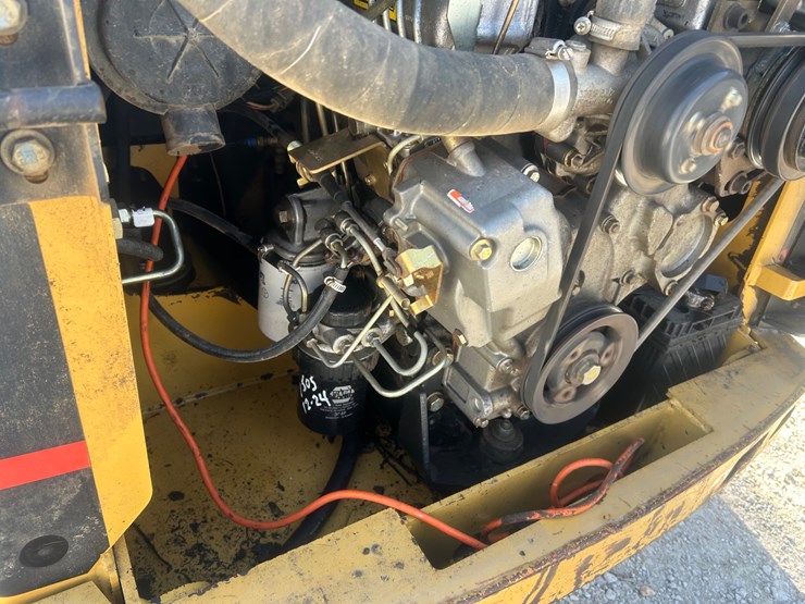 2003-caterpillar-236-image-24