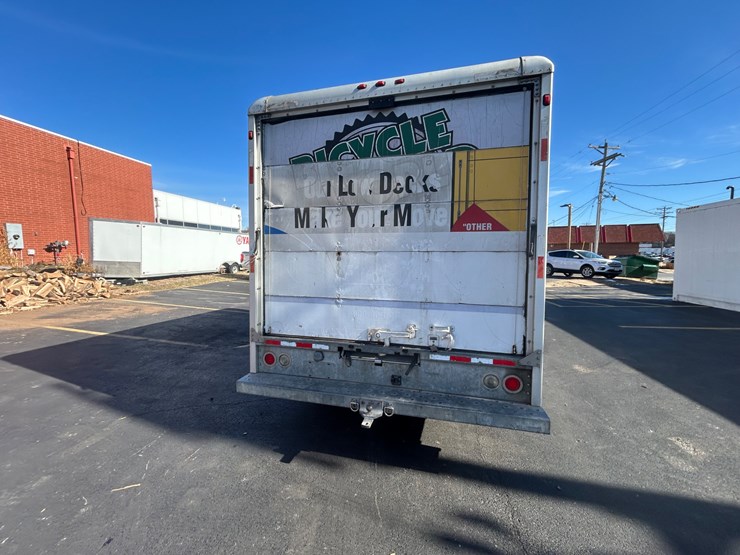 2006-ford-e450-image-15