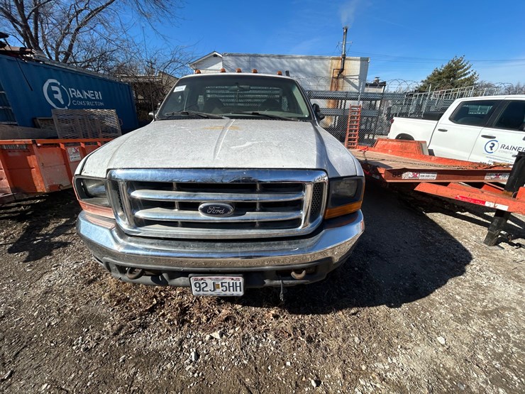 2000-ford-f450-image-25