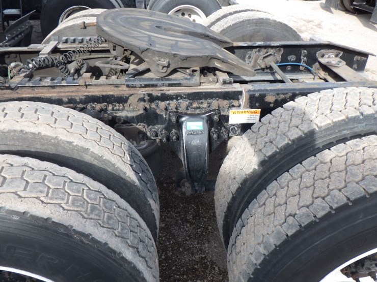 2016-freightliner-cascadia-125-image-15