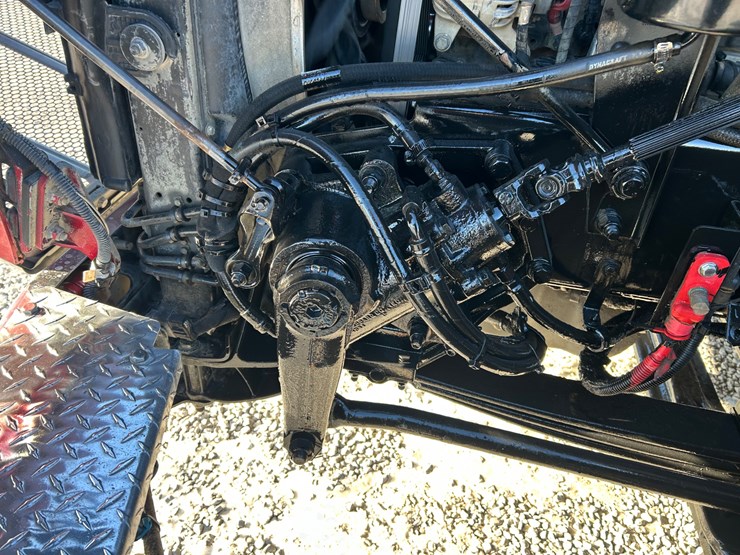 2015-peterbilt-567-image-115