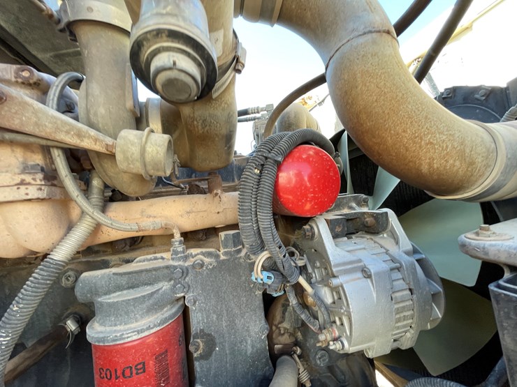 1996-freightliner-fl80-image-32