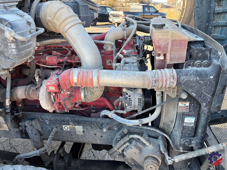 2020-kenworth-t880-image-48