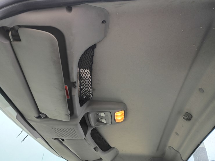 2011-international-transtar-8600-image-36