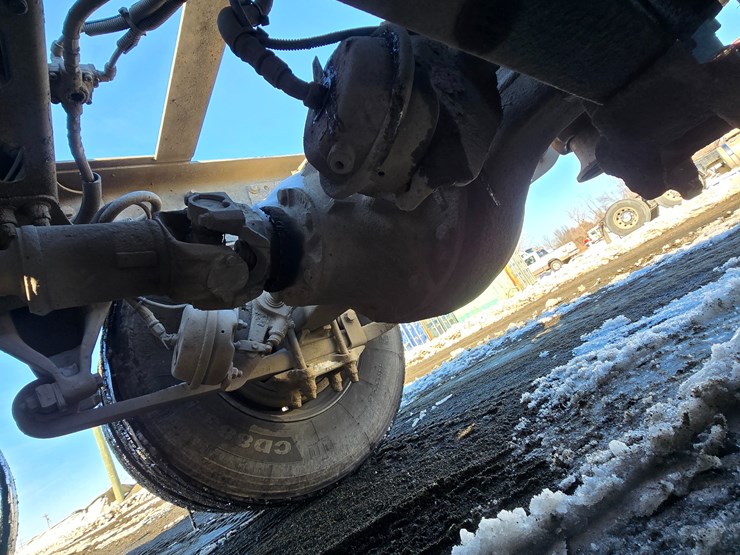 2012-freightliner-coronado-132-image-86