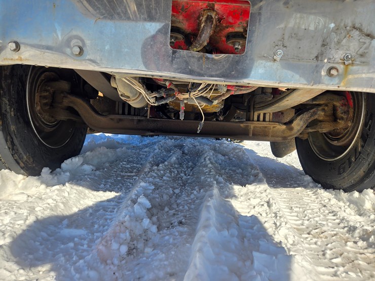 1996-peterbilt-385-image-105