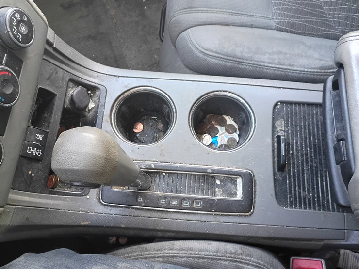 2013-chevrolet-traverse-image-37