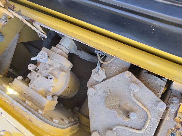 1999-caterpillar-d6r-xl-image-96