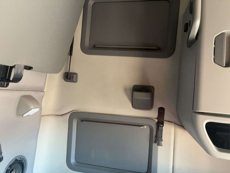 2019-volvo-volvo-vnl-tandem-axle-dual-conventional-new-generation-tractor-truck-image-33