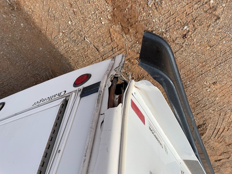 2009-ford-e350-image-35