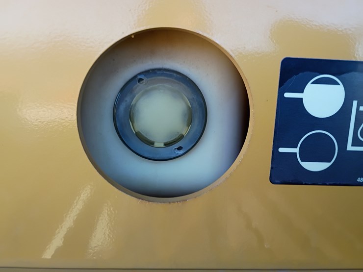 2023-caterpillar-910-image-26