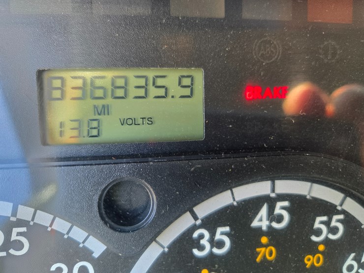 2012-freightliner-cascadia-113-image-62