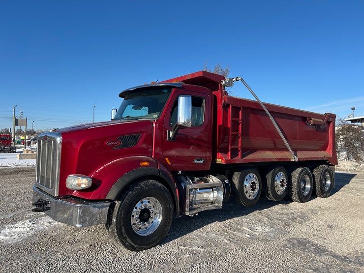 2015-peterbilt-567-image-3