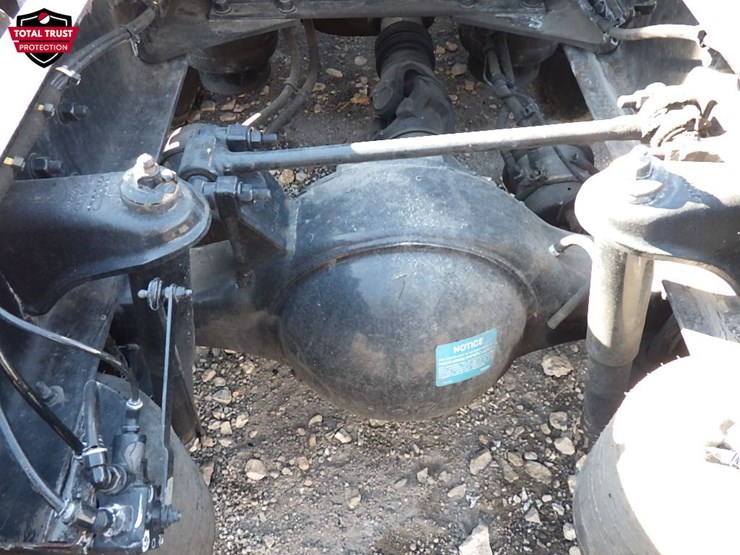 2023-kenworth-t680-image-12