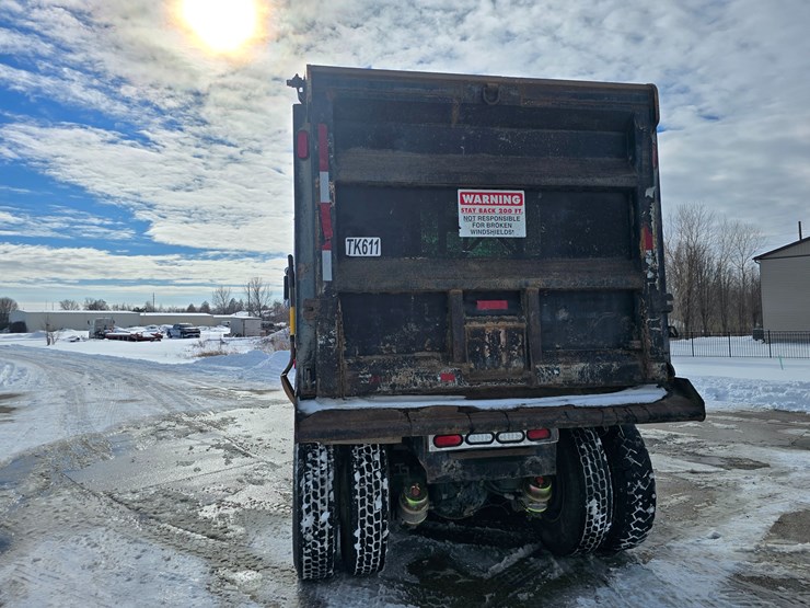 2012-caterpillar-660-image-13