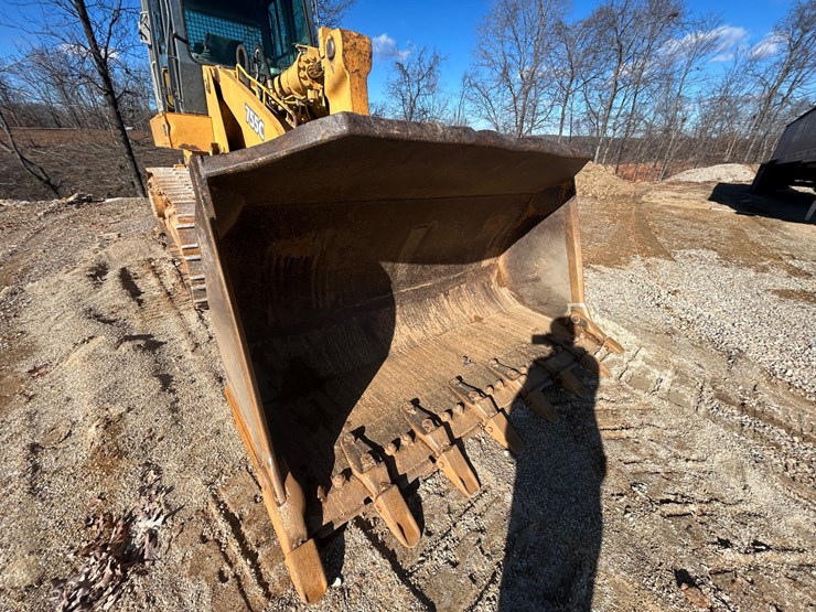 2004-deere-755c-image-38