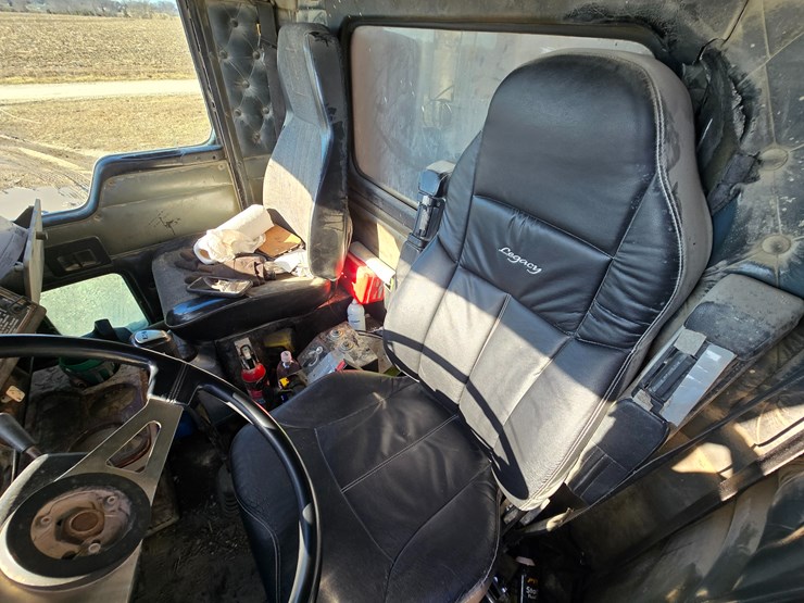 1999-kenworth-t800-image-30