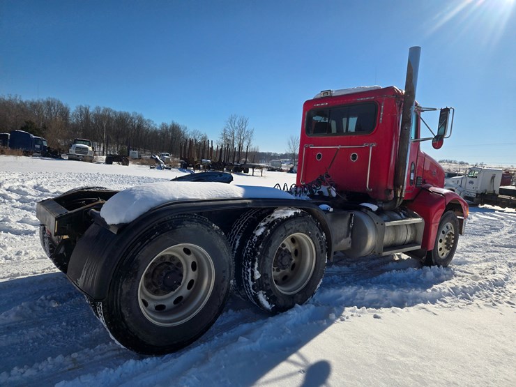 1996-peterbilt-385-image-20