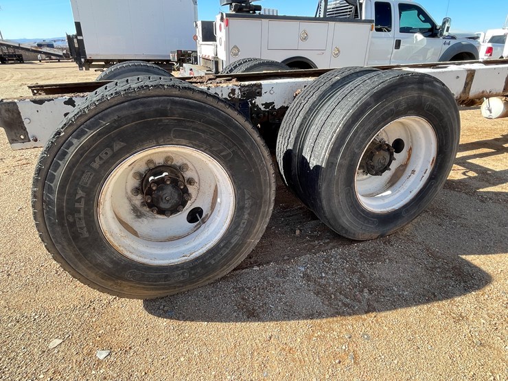 1996-freightliner-fl80-image-113