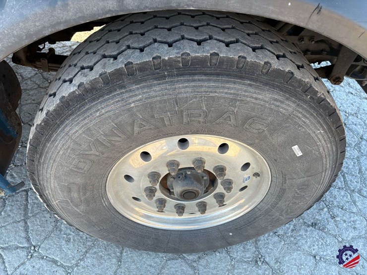 2020-kenworth-t880-image-33