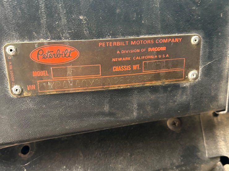 1988-peterbilt-357-image-71