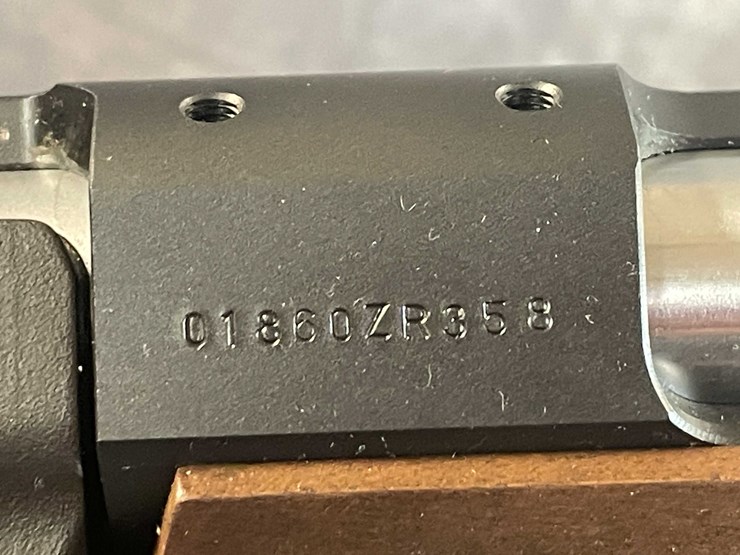 #2740-•-browning-a-bolt-iii-270-win-bolt-action-rifle,-sn:-01860zr358-image-12