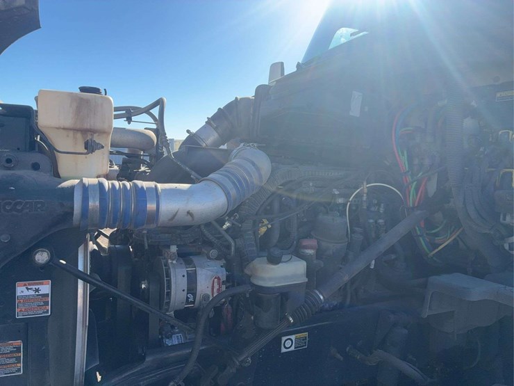 2017-kenworth-t680-image-62