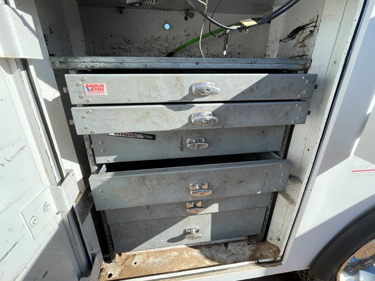 2013-ford-f450-image-19